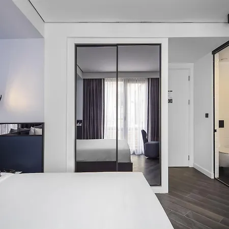 The Westist & - Special Category Hotell 3*