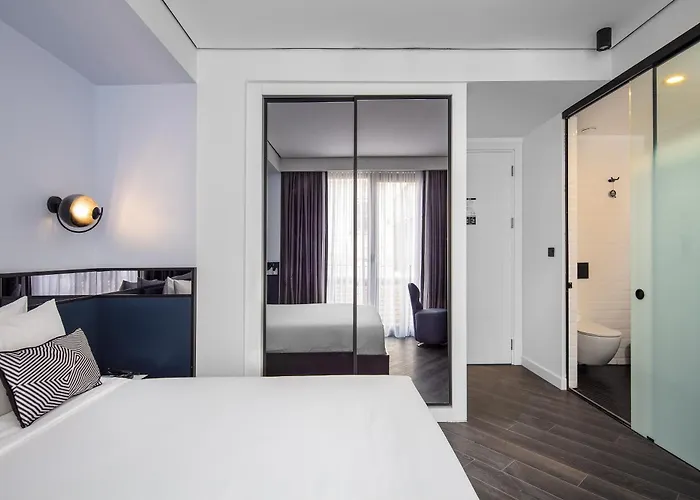 The Westist & - Special Category Hotel 2*