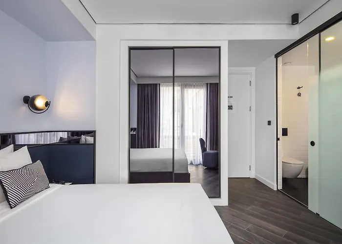 The Westist & - Special Category Hotel 2*